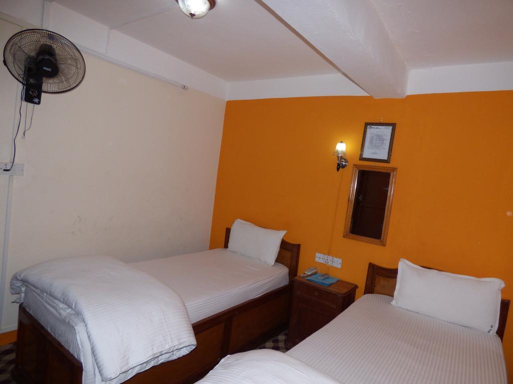 Hotel Api Catmandu Quarto foto